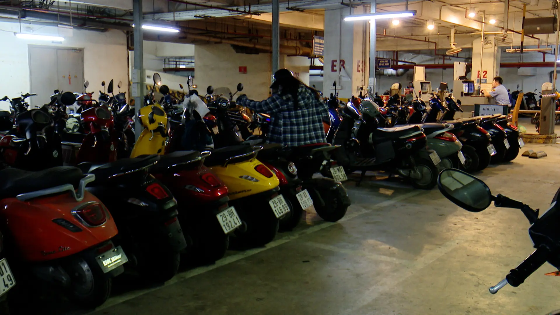 Chung cư Hà Nội chủ động đón làn sóng xe điện